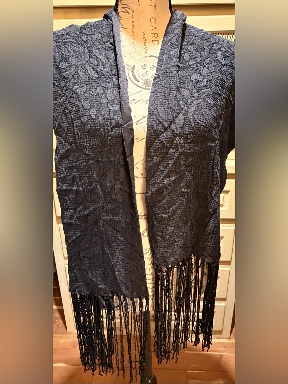 VTG Giorgio Armani Le Collezioni Silk Jacquard Fringe Scarf Shawl Wrap Black 90s